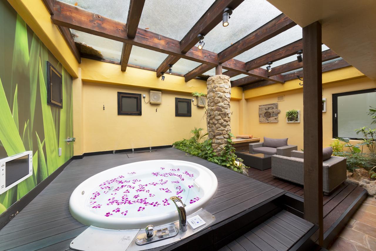 Hotel Lotus Nara (Adults Only) Esterno foto